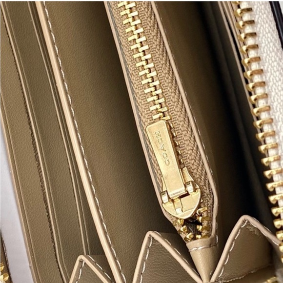 Coach Swan Print Long Zip Around
Wallet Wristlet - Picture 8 of 10